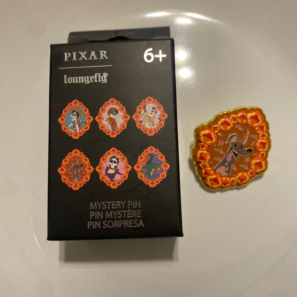 Disney Pixar Loungefly Mystery pin Dante from COCO